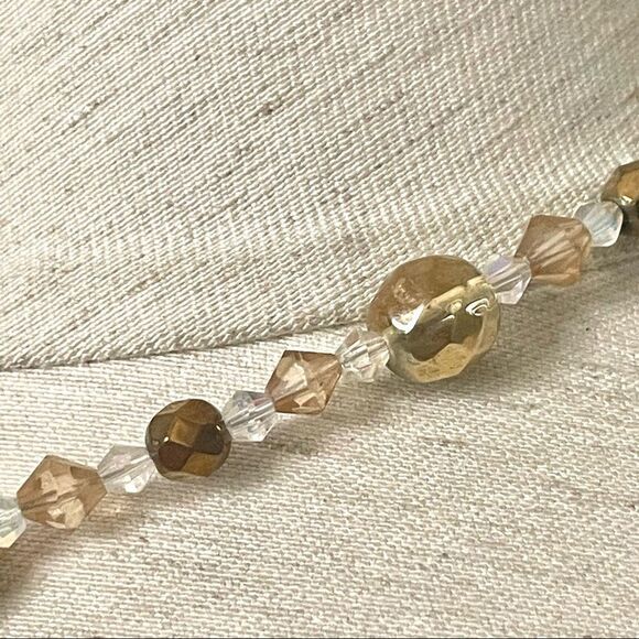 Chalcedony beaded pendant necklace - Picture 8 of 11